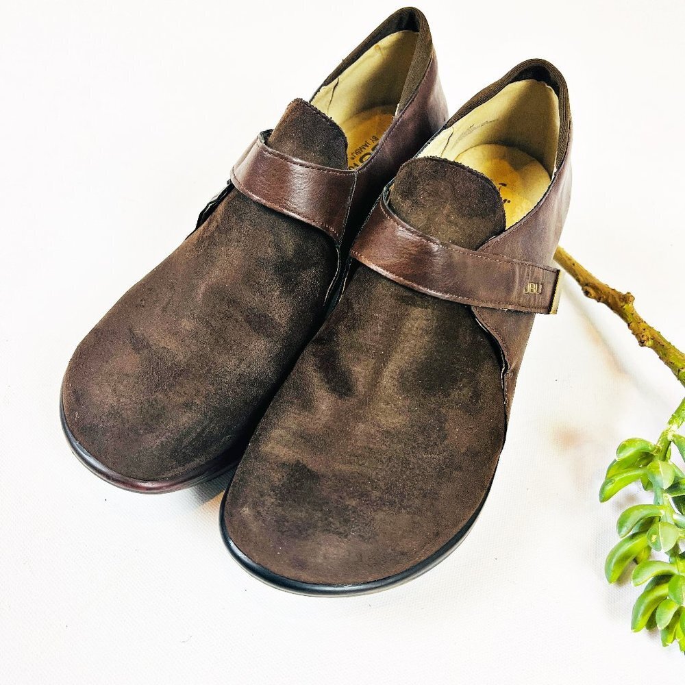 2/$30 JBU Sedona Vegan Suede Clogs 8.5M